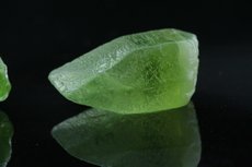 Zwei Peridot Kristalle Pakistan