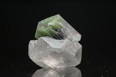 Doubly terminated Tourmaline on Quartz