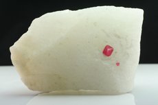 Spinel in Calcite