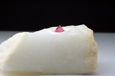 Fine Spinel Crystal in Calcite