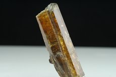 Twinned Clinozoisite Crystal 