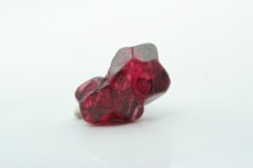 スピネル (Spinel)