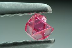 6 Spinel Crystals 