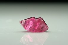 6 Spinel Crystals 