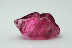 スピネル (Spinel)