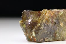 シンハリ石  シンハライト  (Sinhalite)