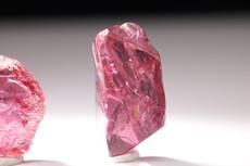 スピネル (Spinel)