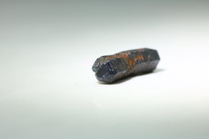 Schöne verzwillingter Zirkonolith Kristall