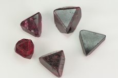 5 Spinel (Macle) Twin Crystals