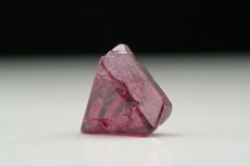 5 Spinel (Macle) Twin Crystals