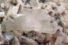 Topas Kristall auf Amazonit