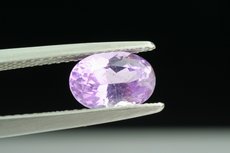 スピネル (Spinel)