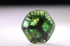 Trapiche Uvit (Turmalin)  Cabochon