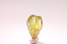 Chrysoberyll Kristall mit Katzenauge