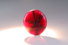 Großer Trapiche Rubin Cabochon