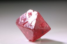 Fine red Spinel Crystal 6,75 cts