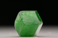 Top Tiefgrüner scharfkantiger Demantoid  Kristall Iran