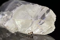 Außergewöhnlicher Hiddenit Doppelender Kristall