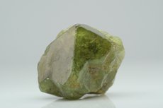 灰鉄ざくろ石 , デマントイド  (Demantoid)