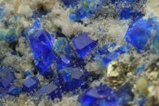 方ソーダ石 (Sodalite)