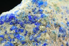 方ソーダ石 (Sodalite)