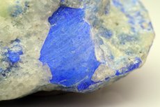 方ソーダ石 (Sodalite)