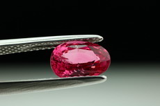 Red-pinkish Spinell  Cut