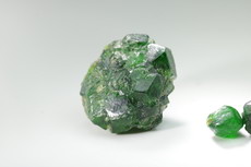 3 Demantoid Kristalle Kerman