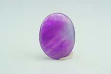 Hackmanite Cabochon (strong) color change