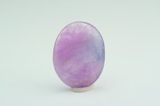 Hackmanite Cabochon (strong) color change