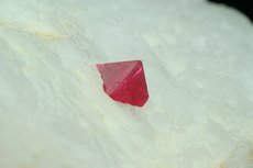 Sharp Spinel Crystal on Calcite