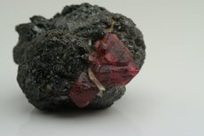 Two Spinel Octahedrons on Ilmenite