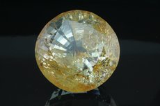 Huge faceted golden Topaz 227 carats