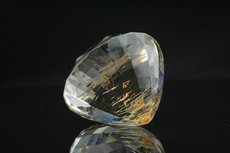 Huge faceted golden Topaz 227 carats