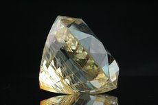 Huge faceted golden Topaz 227 carats