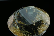 Huge faceted golden Topaz 227 carats