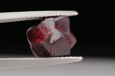 Top Fine cyclic twinned Spinel Crystal 