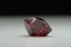 Top Fine cyclic twinned Spinel Crystal 