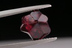 Top Fine cyclic twinned Spinel Crystal 