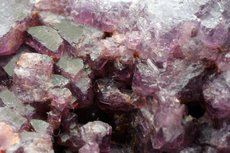 Big purble Spinel Crystal