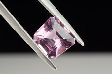 ブルースピネル (Spinel)