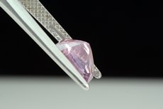 ブルースピネル (Spinel)