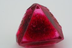 スピネル (Spinel)