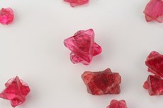 スピネル (Spinel)