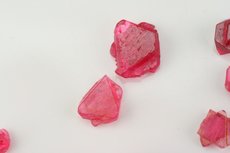 スピネル (Spinel)