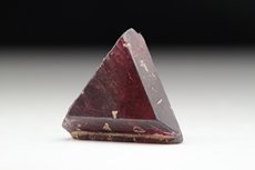 2 Spinel Macle Crystal 