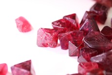 92 pcs. of Spinel Crystals Burma