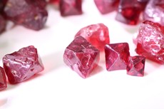 92 pcs. of Spinel Crystals Burma