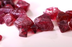 92 pcs. of Spinel Crystals Burma