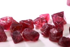 92 pcs. of Spinel Crystals Burma